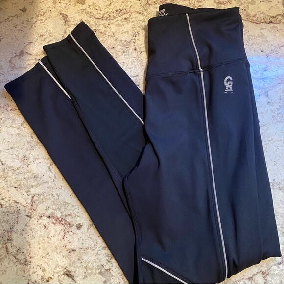 Good American Pants - Good American black mesh and reflective leggings sz M EUC